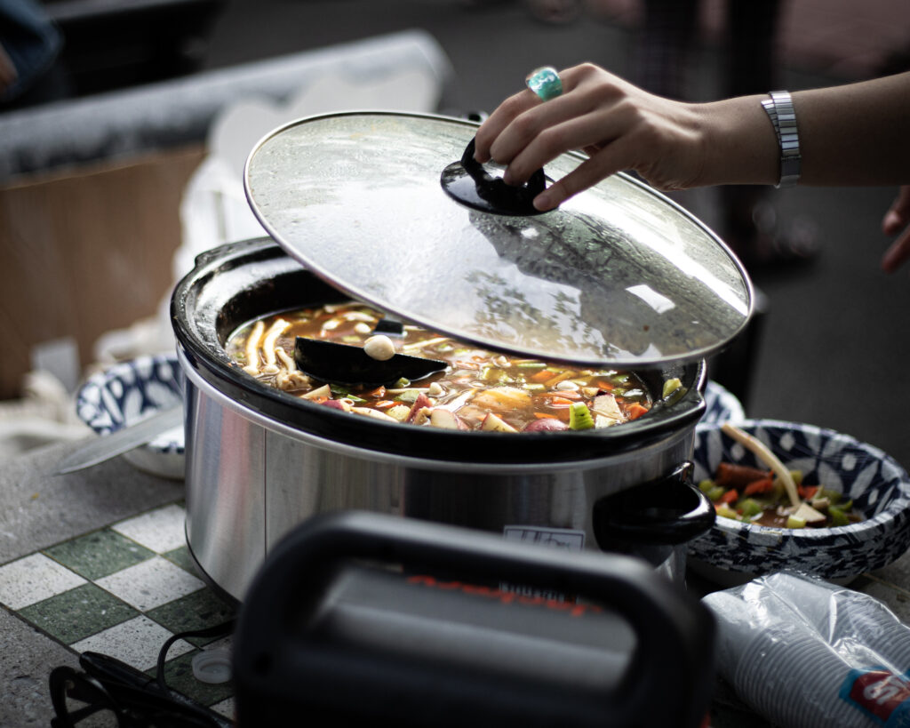 perpetual soup pot

