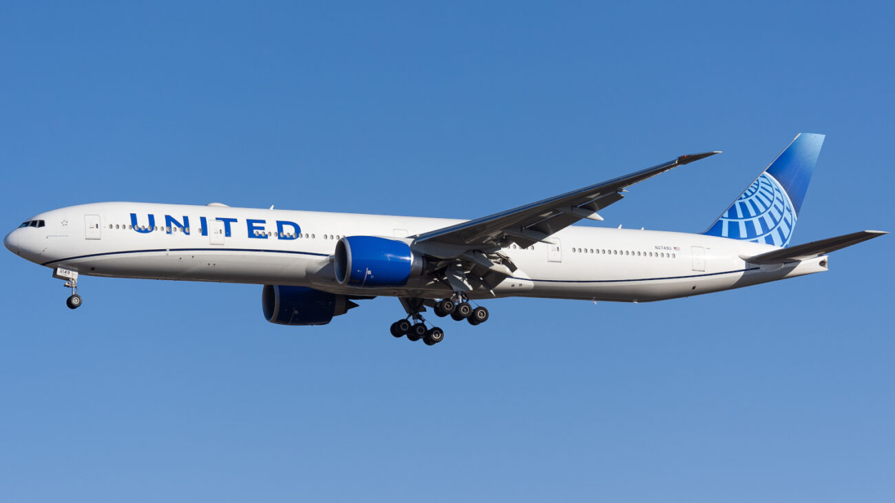 United Flight 1681 Turned Back to Las Vegas After Alleged In-Flight Threat